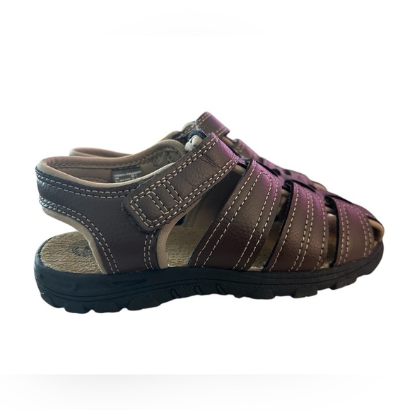 Wonder Nation Big Boys Fisherman Sandals - Brown, Size 11 - Picture 3 of 9